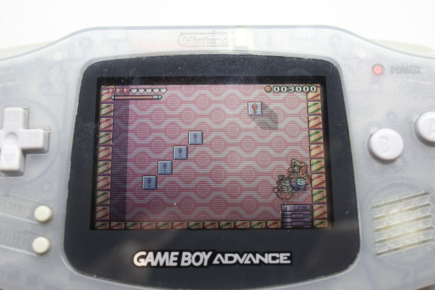 Game Boy Advance com a tela original